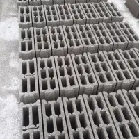 بلوک سیمانی و پوکه ای