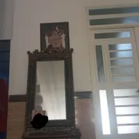 ایینه ایستاده