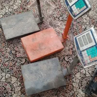 ۳عدد ترازو نیاز به تعمیر