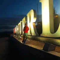 کار های فنی وبرق و هر نوع  کار در ارتفاع