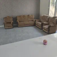 مبل هفت نفره و میز نهار خوری 4نفره|مبلمان خانگی و میز عسلی|کرج, ملک‌آباد|دیوار