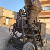 بتن ریزی با دستگاه خلاطه|خدمات پیشه و مهارت|اهر, |دیوار