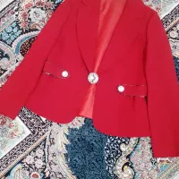 کد قرمز با تاپ مشکی سایز ۴۴ نونو هستش