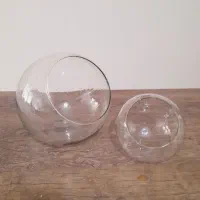 دوعدد گلدان بزرگ و کوچک جای گلهای مینیاتوری