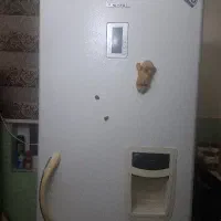 یک عدد یخچال الکترواستیل سالم