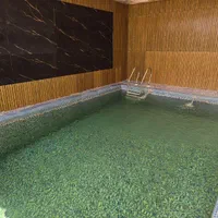 استخرسرپوشیده نقلی