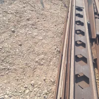 فروش تیراهن دسته دوم ستون زنبوری نبشی ۸ ،۱۰|مصالح و تجهیزات ساختمان|مهریز, |دیوار