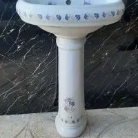 روشویی و آبچکان