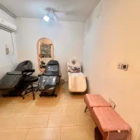 اجاره اتاق و میز ناخن