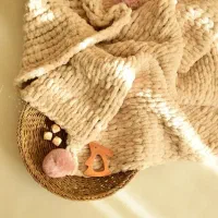 دستباف پتو نوزاد مناسب ۰ الی ۳ سال