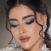 خدمات تخصصی میکاپ و شنیون برج هزارویکشب