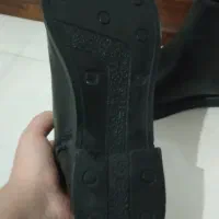 نیم پوتین|کیف، کفش، کمربند|پاکدشت, حصار امیر|دیوار