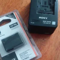 شارژرBC-QM1 و باتریNP-FW50 دوربین سونیSONY