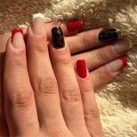 آموزش یک روزه کاشت قالب مخصوص ناخن های چالشی