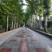 بازی بدمینتون و پیاده روی جهانشهر