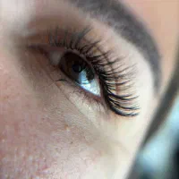 اکستنشن مژه حرفهای با قیمت استثنایی|خدمات آرایشگری و زیبایی|مشهد, جانباز|دیوار