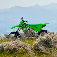 کراس کاوازاکی ۲۵۰ سی سی مدل ۲۰۲۱