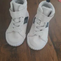 کفش وسرهمی زمستانی دخترانه درحدنوعه نو