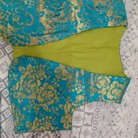 دو کوا ویک سیخمه|لباس|بوکان, |دیوار