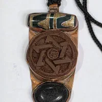 سنگ هبهاب پر انرژی و فعال