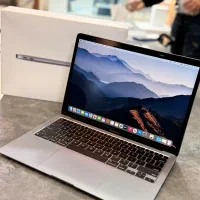 Macbook Air M1 256 battery 94%