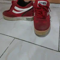 با سلام کتانی دخترانه سایز ۳۶ که ب ۳۷ هم میخوره