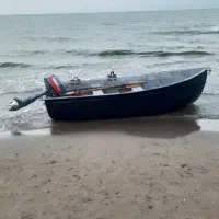 یک دستگاه قایق موتوری