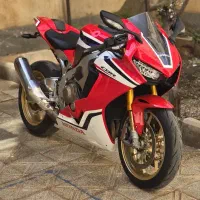cbr1000r sp2  gsxr cb1300