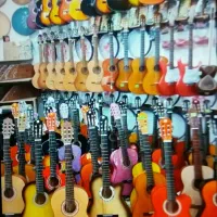 گیتار ریوولتا صدای خوب
