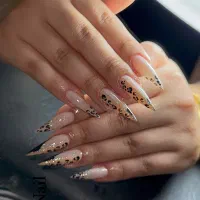 کاشت ناخن