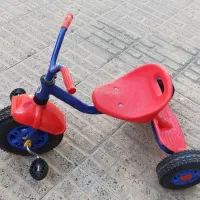 سه‌چرخه قرمز