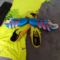 کفش و لباس فوتبال|تجهیزات ورزشی|پرند, فاز ۶|دیوار