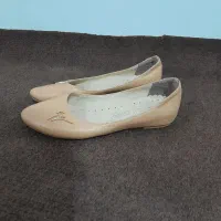 کفش زنانه و بچه گانه سالن