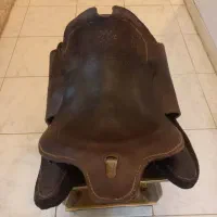 زین اسب چرم