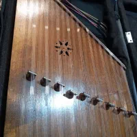 سنتور مهر سورنا|سازهای سنتی|همدان, |دیوار