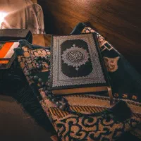 سرکتاب قرآنی|کتاب و مجله مذهبی|زاهدان, |دیوار