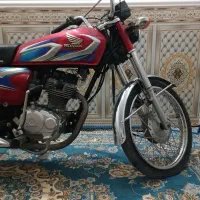 موتور سیکلت سالم است فقط تازه روغن سوزی تخفیف دار