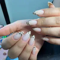 آموزش و خدمات کاشت  ناخن|خدمات آرایشگری و زیبایی|هشتگرد, شهرک بوستان|دیوار