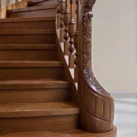 اجرای پله و نرده ی چوبی