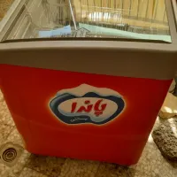 یخچال بستنی