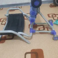 یک عدد دستگاه دراز نشست با یک تلویزیون پاناسونیک