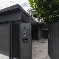 زمین باغی درب ویلایی حیاطی گاراژ ی سوله