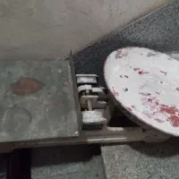 ترازو قدیمی 20 کیلو|فروشگاه و مغازه|پاکدشت, خاتون آباد|دیوار