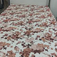 تخت خواب یک مفره با تشک