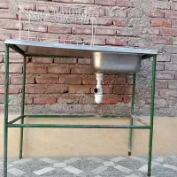 سینک همراه با چهار پایه