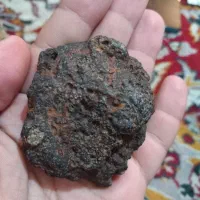 سنگ آهن ربا جذب میکنه