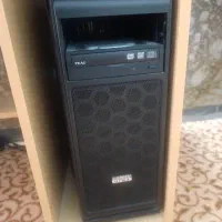 کیس و مانیتور