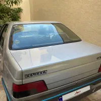 پژو ۴۰۵نقره ای