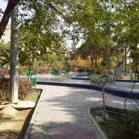 ۴۶۰ متر بر ۱۶ میدان ۱۰۰