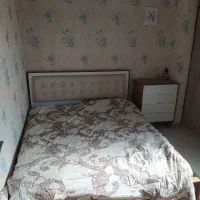 تخت دو نفره و کشو در حد نو